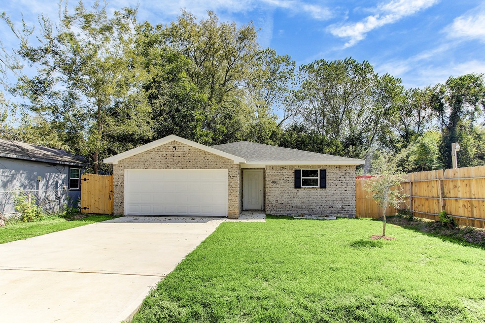 6238 Nuben St, Houston, TX 77091 - photo 1