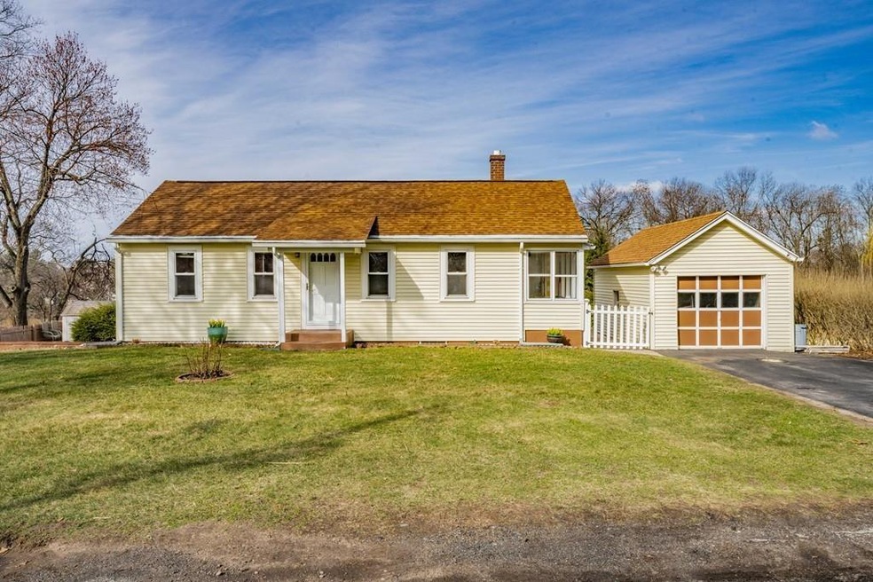 81 Willard Ave, Ludlow, MA 01056 - photo 1