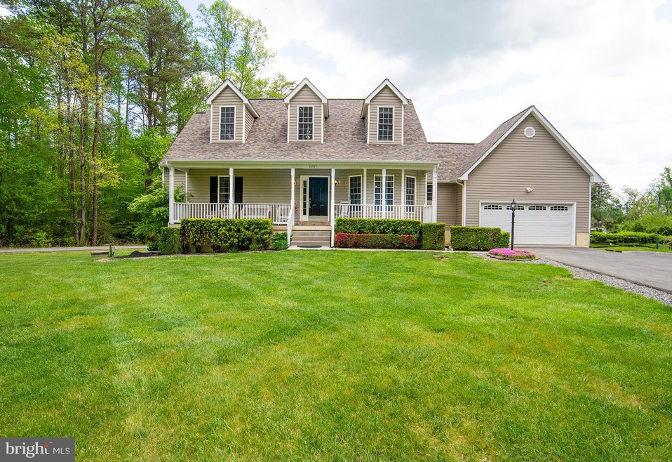 10945 Ashby Dr, Fredericksburg, VA 22407 - photo 1