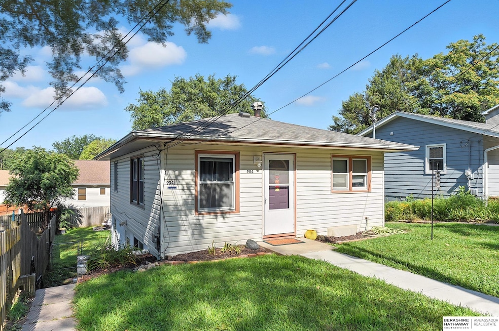904 N 12th St, Plattsmouth, NE 68048 - photo 1