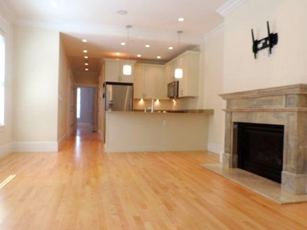 6 Gates St unit 1, Boston, MA 02127 - photo 1