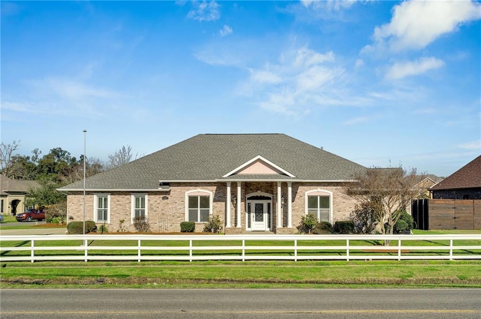 Under Contract $499,000