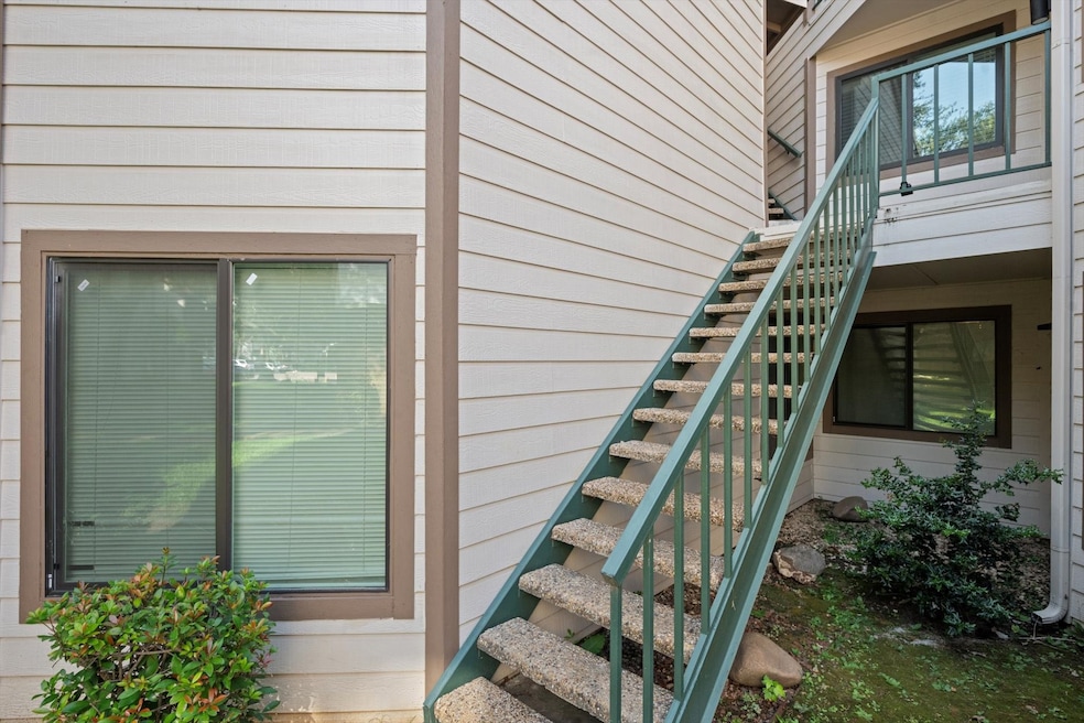 2307 Balsam Dr unit L205, Arlington, TX 76006 - photo 1
