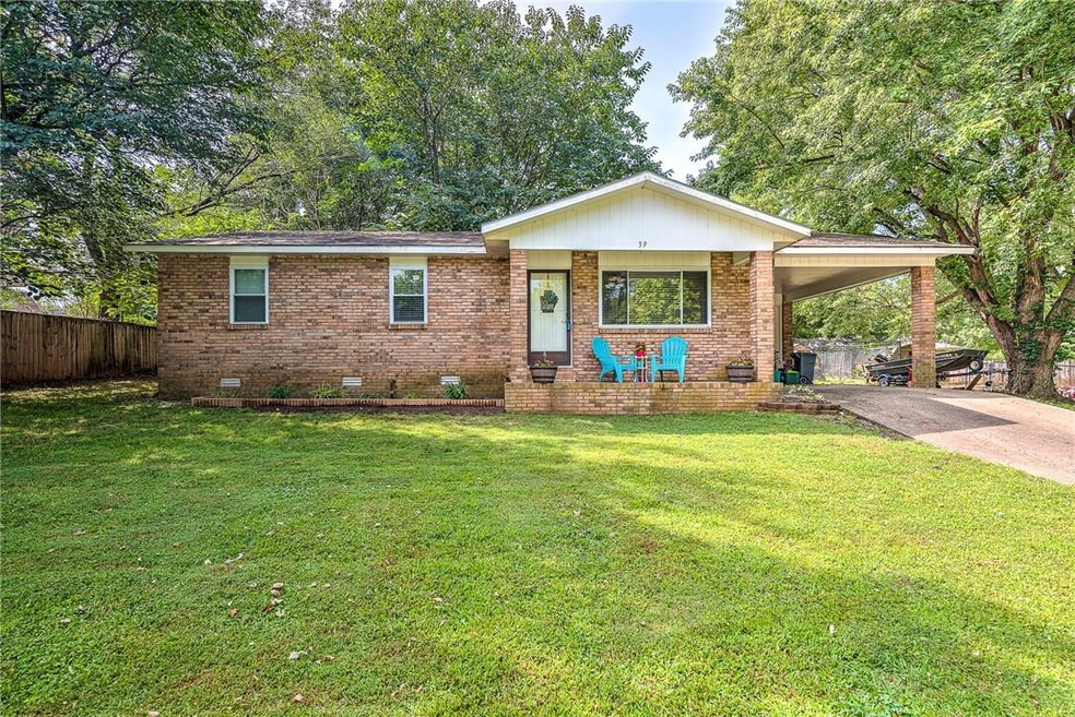 39 Valley Dr, Farmington, AR 72730