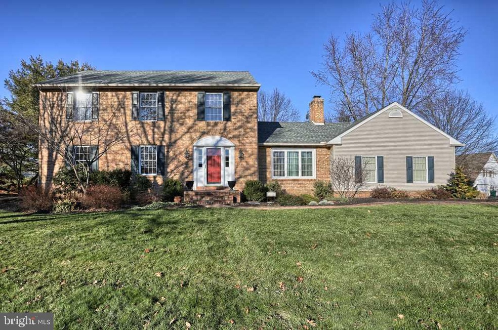 321 Highland Rd, Hershey, PA 17033 - photo 1