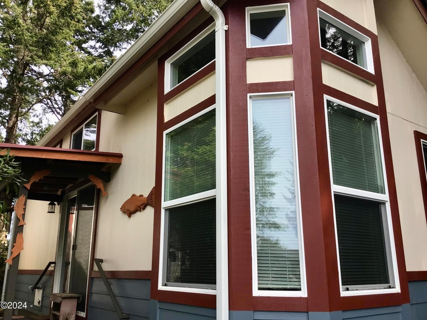 Front NW corner