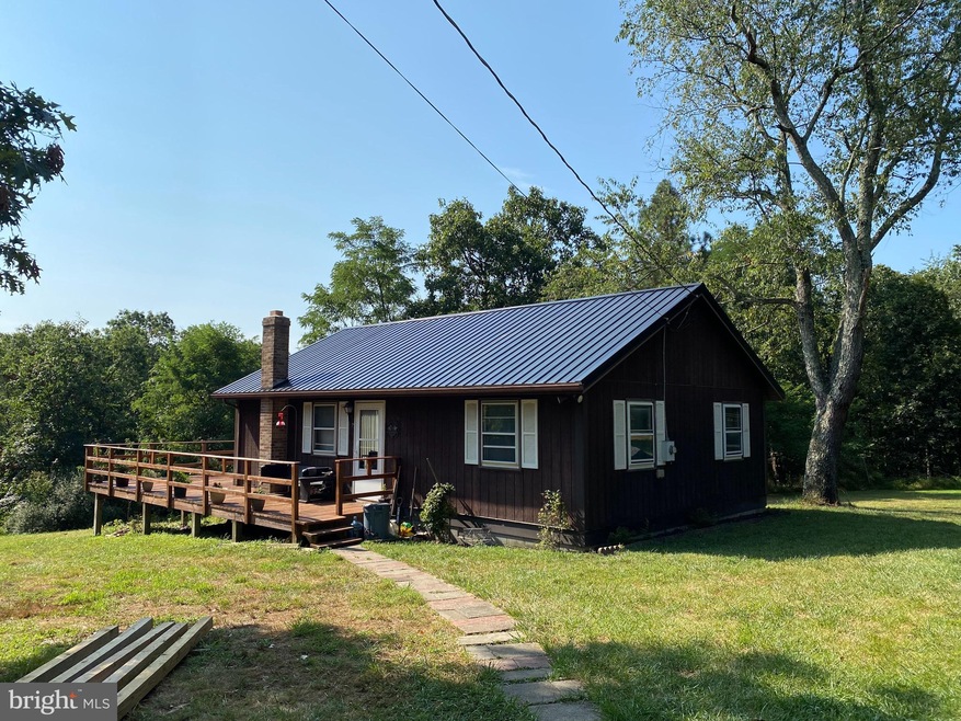 75 Givens Ln, Berkeley Springs, WV 25411 - photo 1