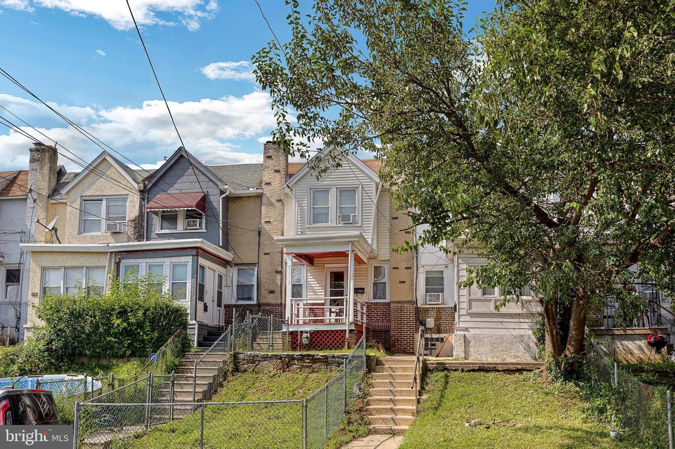 7151 Clover Ln, Upper Darby, PA 19082 - photo 1