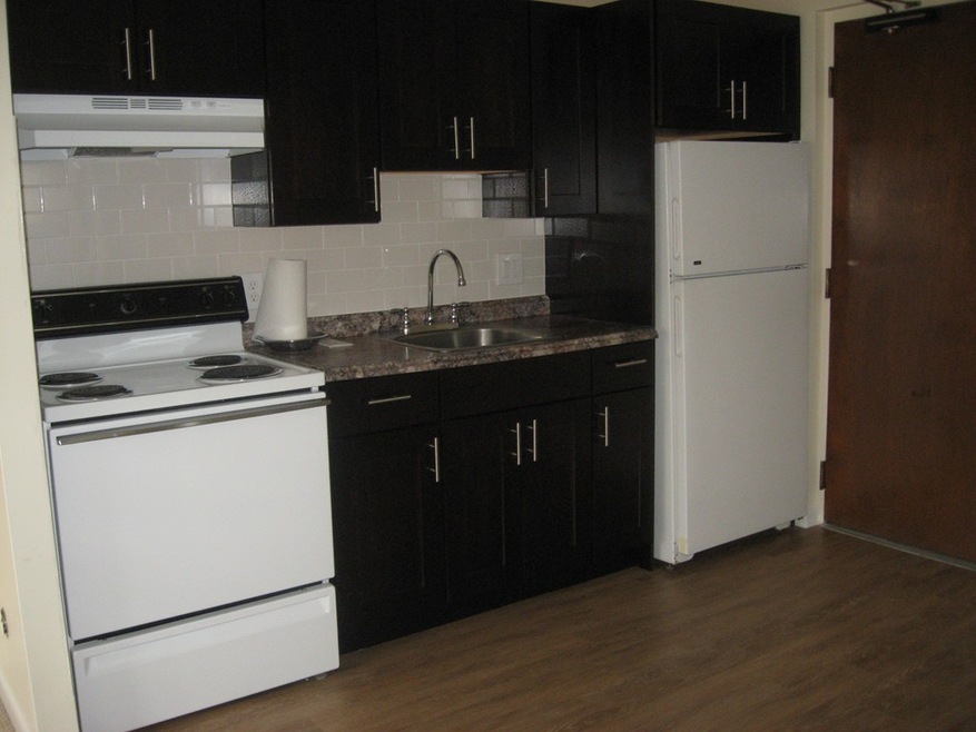 21 S Walnut St unit 11, Quincy, MA 02169 - photo 1