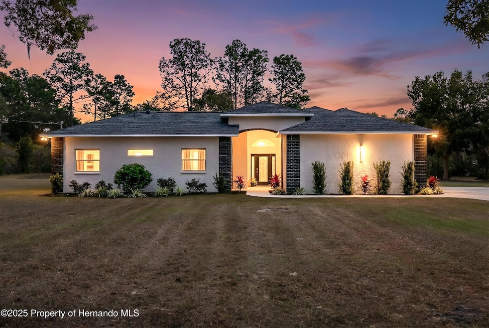 13186 Coronado Dr, Spring Hill, FL 34609 - photo 1