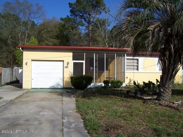 5525 Moret Dr E, Jacksonville, FL 32244 - photo 1
