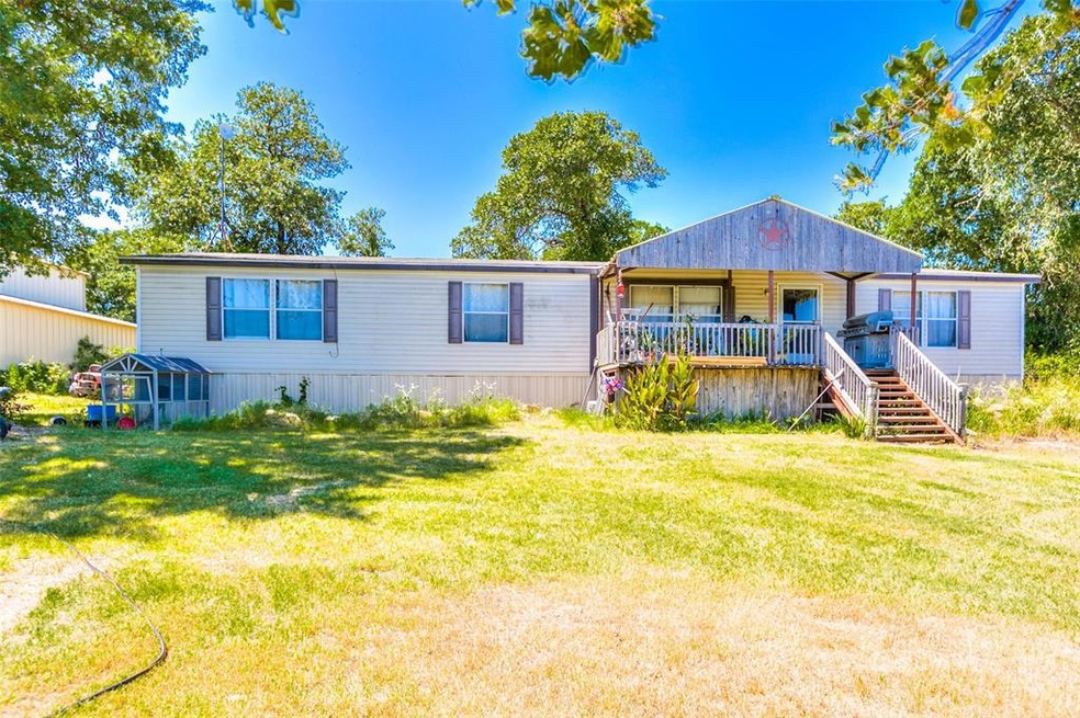 888 Central Rd, Weatherford, TX 76088 - photo 1