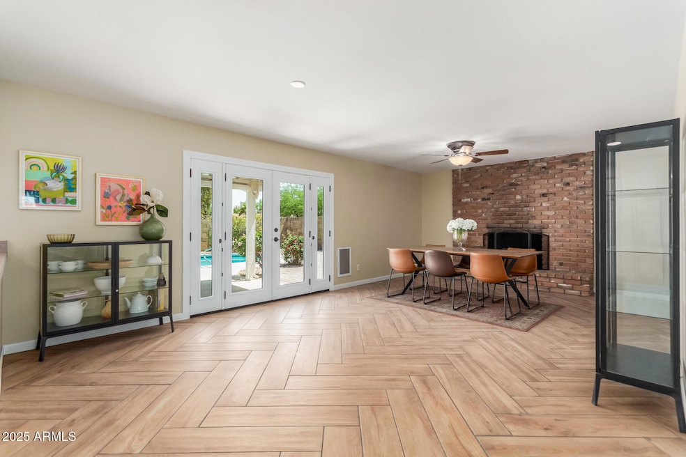 8129 N 17th Dr, Phoenix, AZ 85021 - photo 1