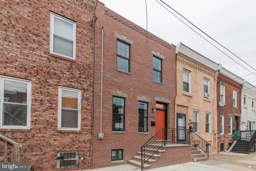 2039 Morris St, Philadelphia, PA 19145 - photo 1