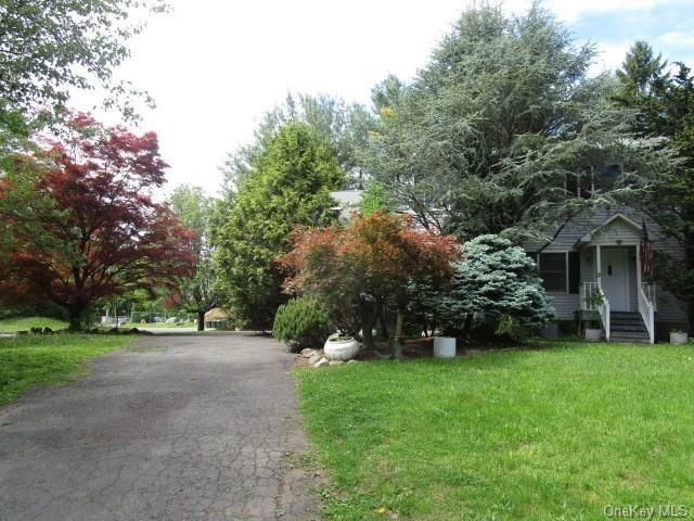 2 Dykstras Way W, Monsey, NY 10952 - photo 1