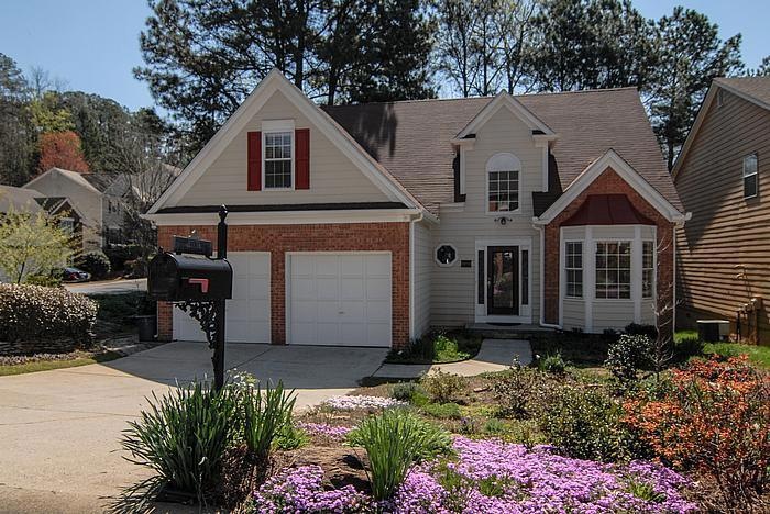 Beautiful home walking distance to Downtown Duluth