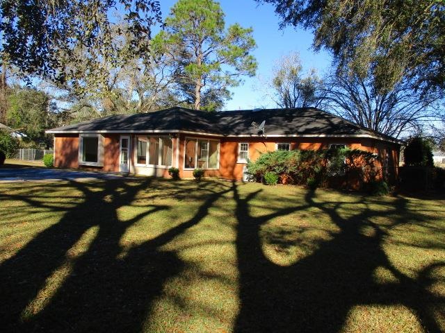 910 Roland Rd, Albany, GA 31705 - photo 1