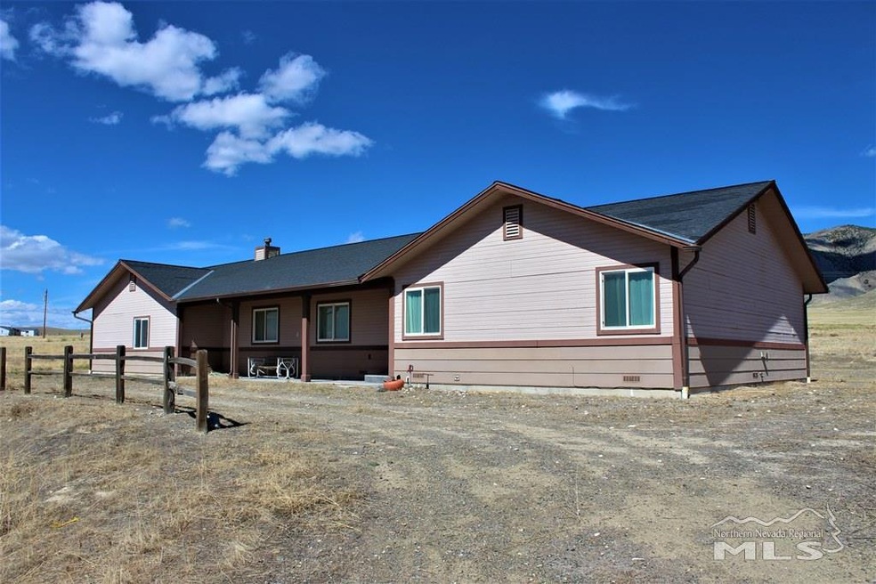 9575 Sabin Dr, Winnemucca, NV 89445 - photo 1