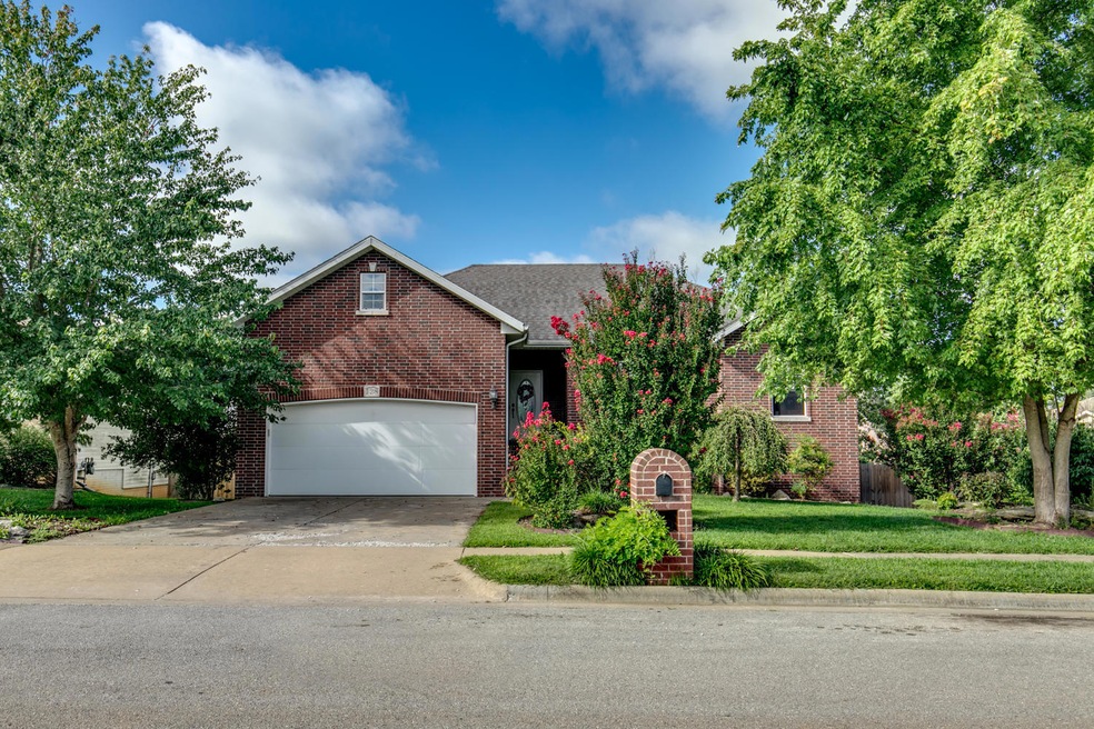 128 W Trail Point Dr, Nixa, MO 65714 - photo 1