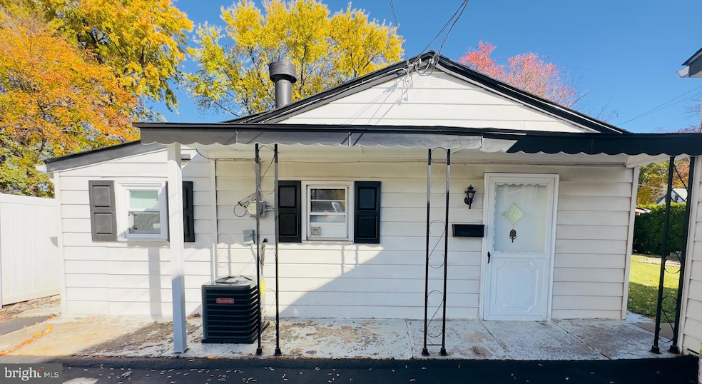 For Rent $1,800/month