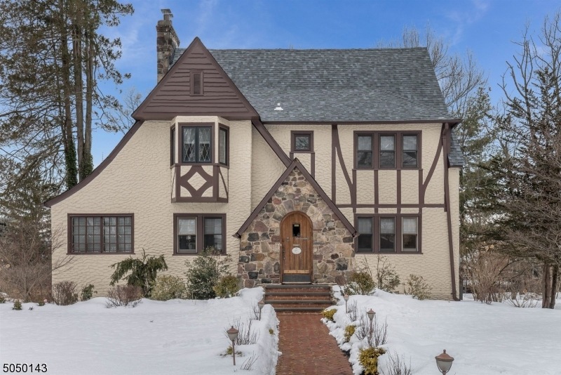 95 Edgewood Ave, West Orange, NJ 07052 - photo 1