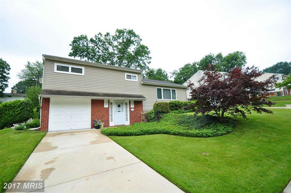 1113 Meadow Lark Dr, Halethorpe, MD 21227 - photo 1