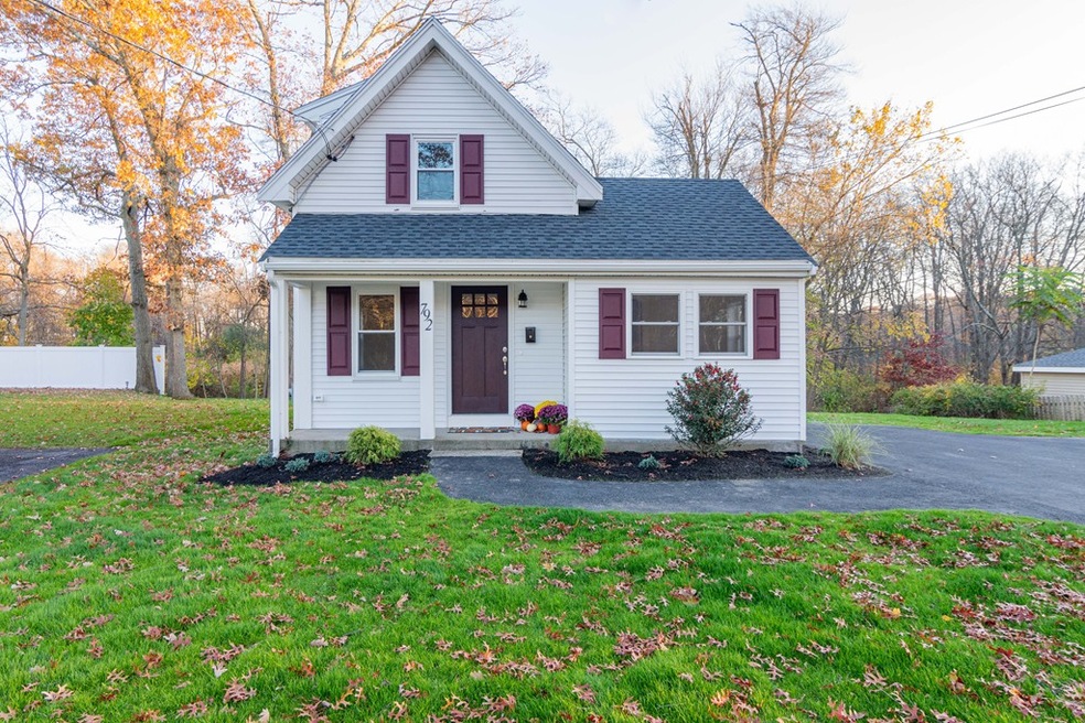 792 Middle St, Weymouth, MA 02188 - photo 1