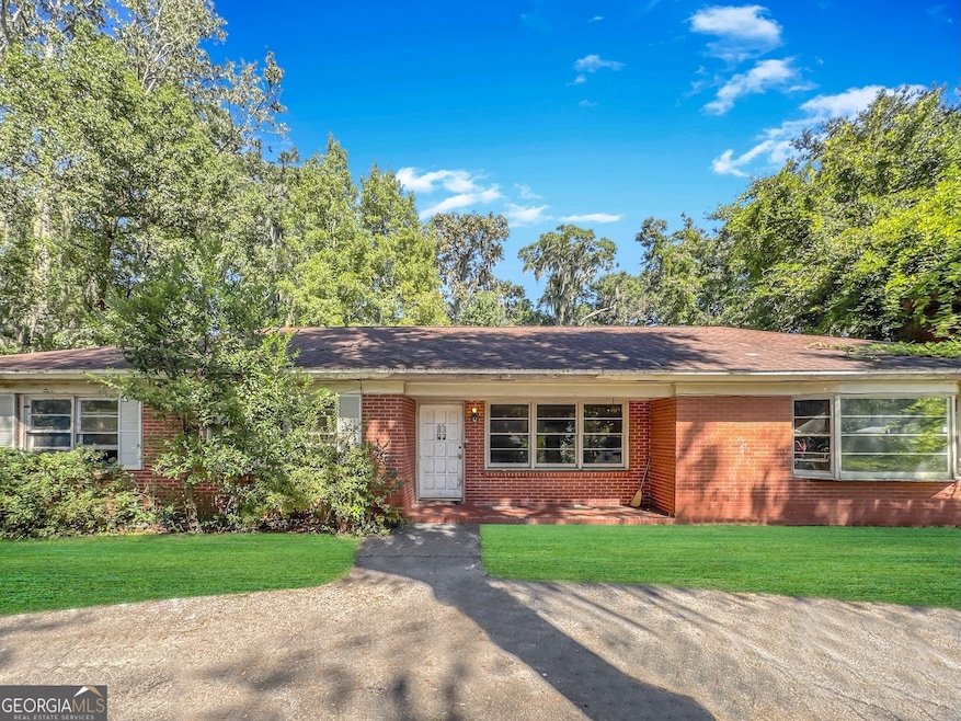 1918 E 63rd St, Savannah, GA 31404 - photo 1