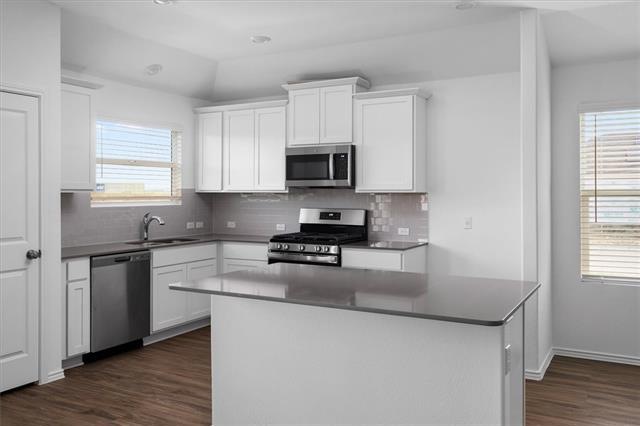 337 Escondido Cir, San Marcos, TX 78666 - photo 1