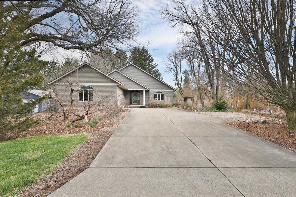 5892 Linworth Rd, Worthington, OH 43085 - photo 1