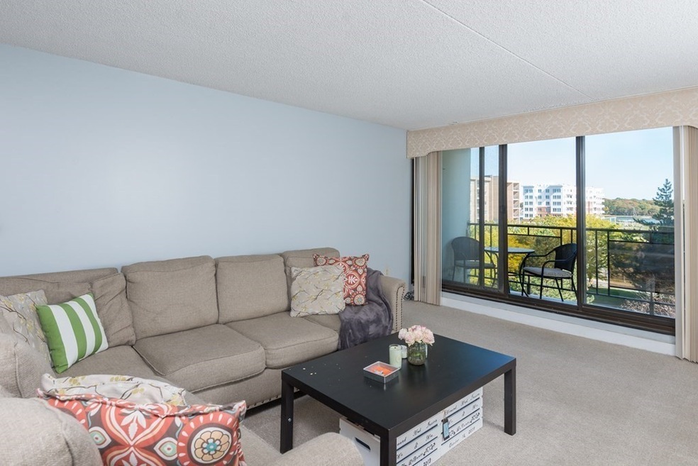 61 Broad Reach unit T41B, North Weymouth, MA 02191 - photo 1