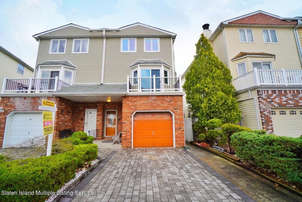 69 Dina Ct, Staten Island, NY 10306 - photo 1