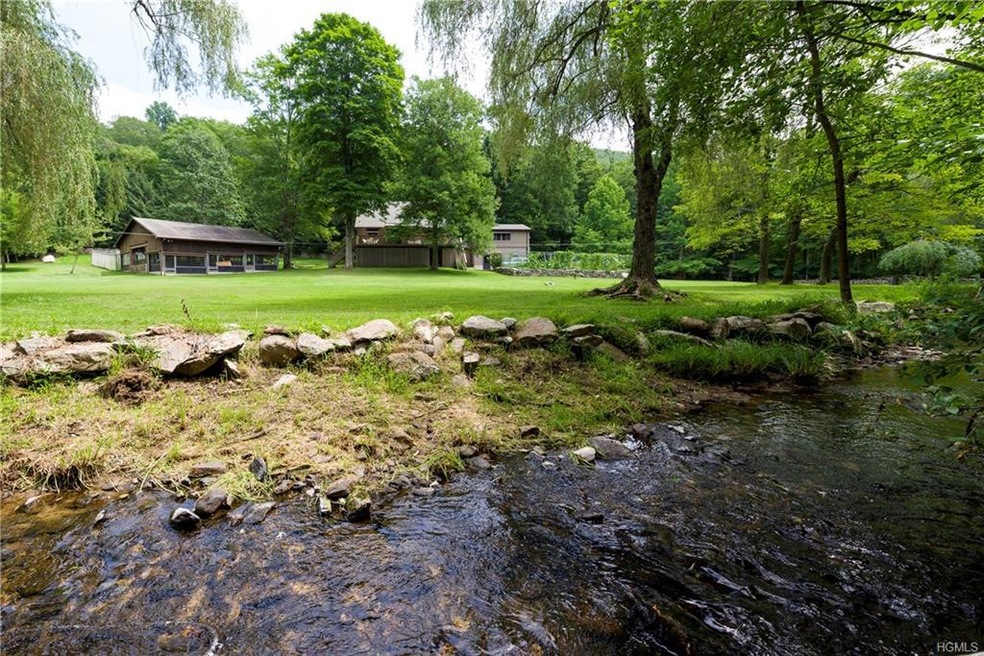 125 Bell Hollow Rd, Putnam Valley, NY 10579 - photo 1