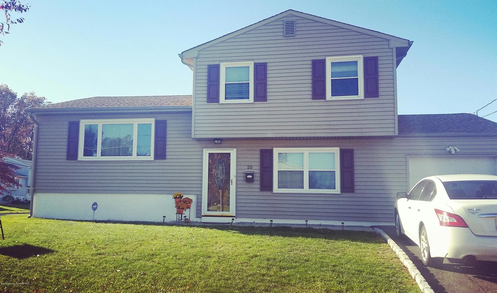25 Etheridge Dr, Carteret, NJ 07008 - photo 1