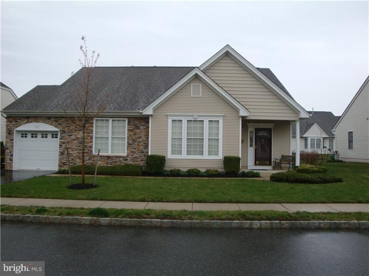 64 Bear Meade Dr, Trenton, NJ 08691 - photo 1