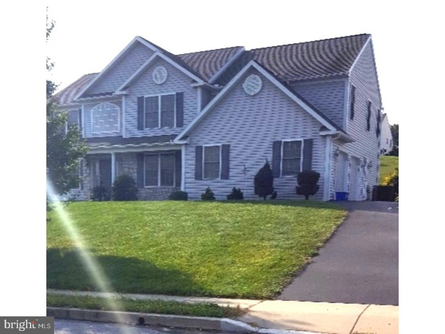 106 Farm View Ct, Douglassville, PA 19518 - photo 1