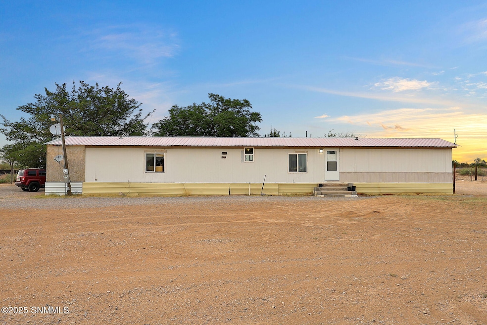 800 E Lisa Dr, Chaparral, NM 88081 - photo 1