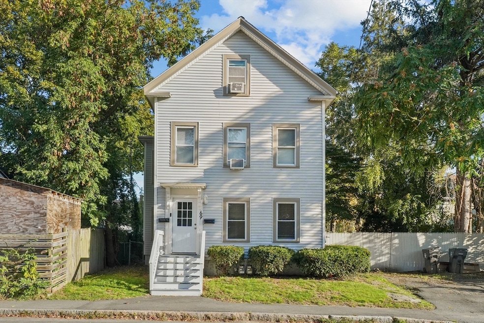 Pending $720,000 • Co-Listing Agent