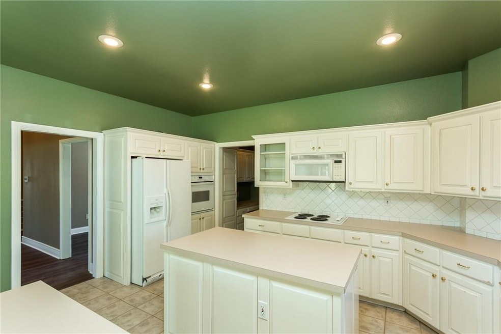 800 E Parks St, Prairie Grove, AR 72753 - photo 1