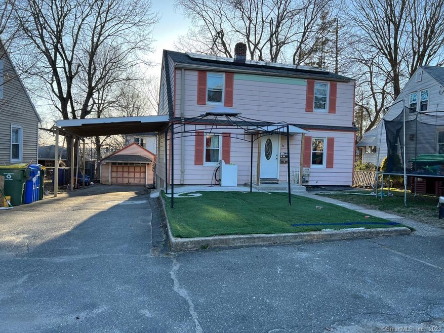 37 Matthews St, Waterbury, CT 06704 - photo 1