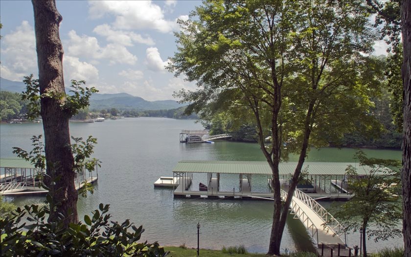 246 Windjammer Dr, Hiawassee, GA 30546 - photo 1