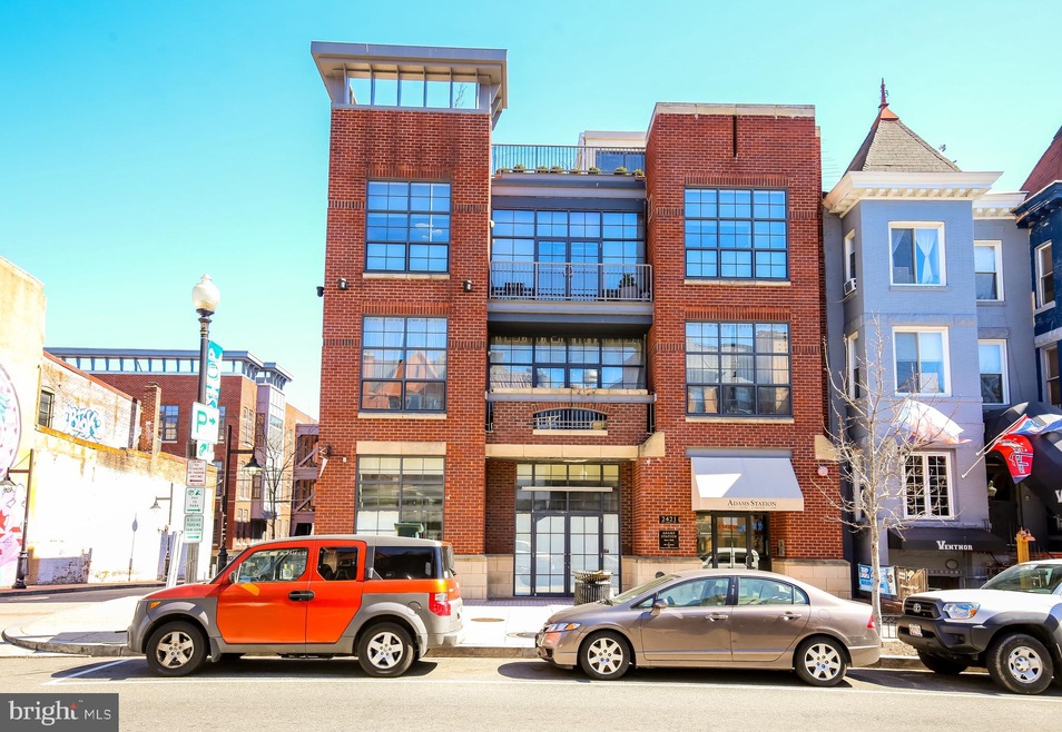 2421 18th St NW unit 302, Washington, DC 20009 - photo 1