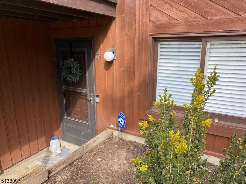 5 Sugar Loaf Ct unit 8, Vernon, NJ 07462 - photo 1