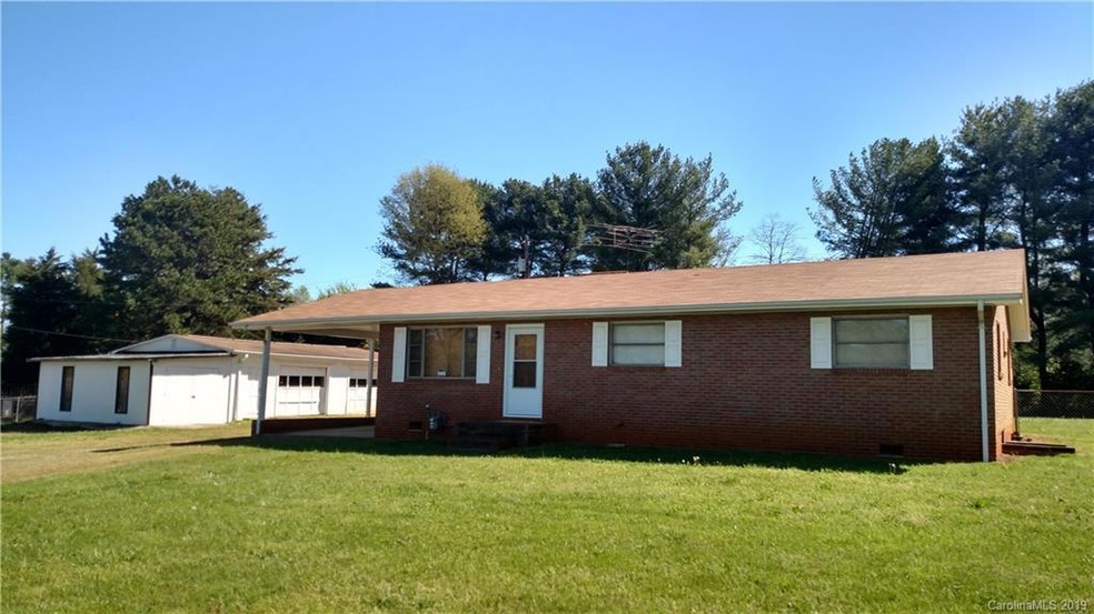 145 E Barkley Rd, Statesville, NC 28677 - photo 1