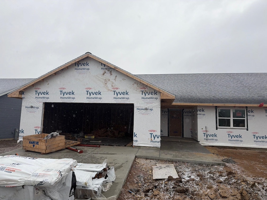 614 Roosevelt St, Baraboo, WI 53913 - photo 1