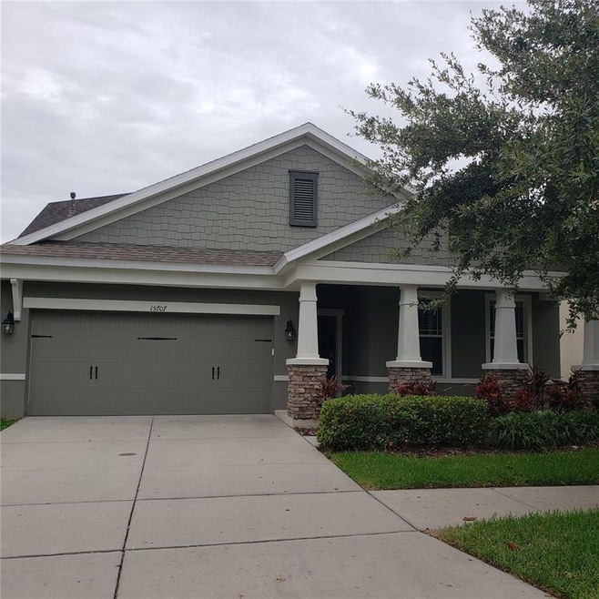 15707 Oakleaf Run Dr, Lithia, FL 33547 - photo 1