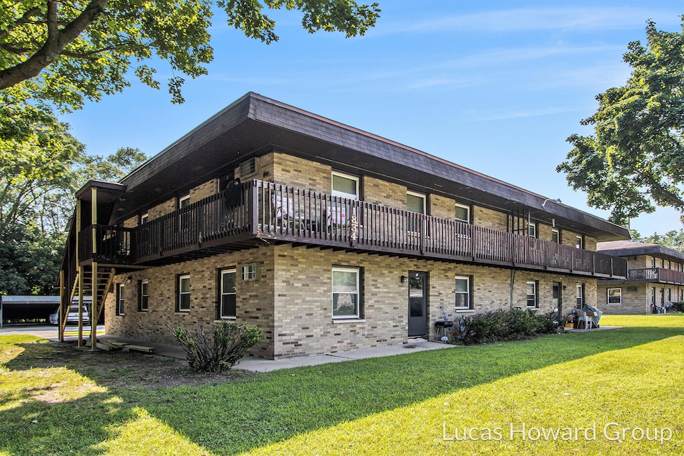 Sold $2,150,000 • Co-Listing Agent