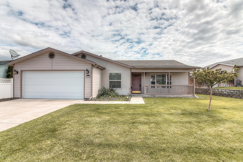 407 N 78th Avenue