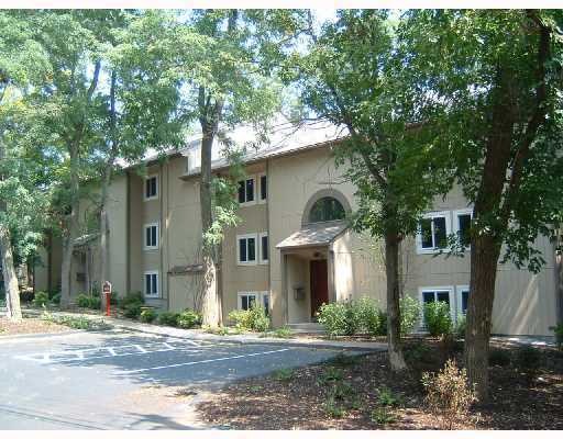 400 New River Rd unit 305, Manville, RI 02838 - photo 1