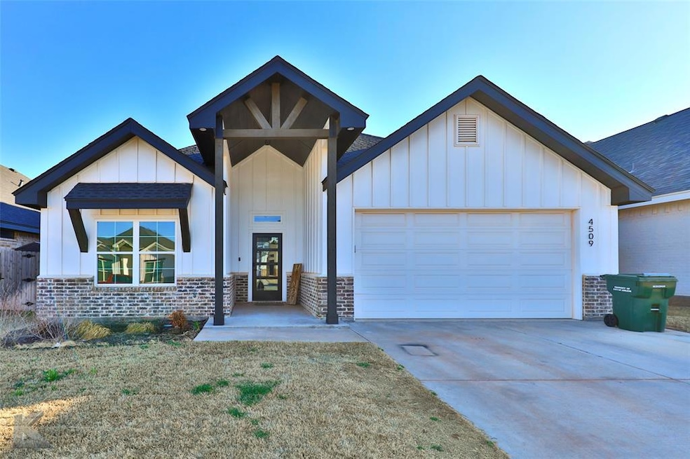 4509 Seals Ln, Abilene, TX 79606 - photo 1